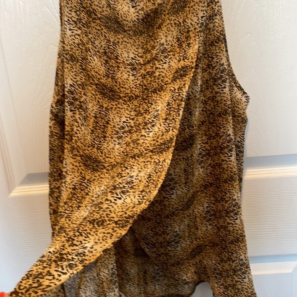 Leopard Tank Top - Picture 3 of 3